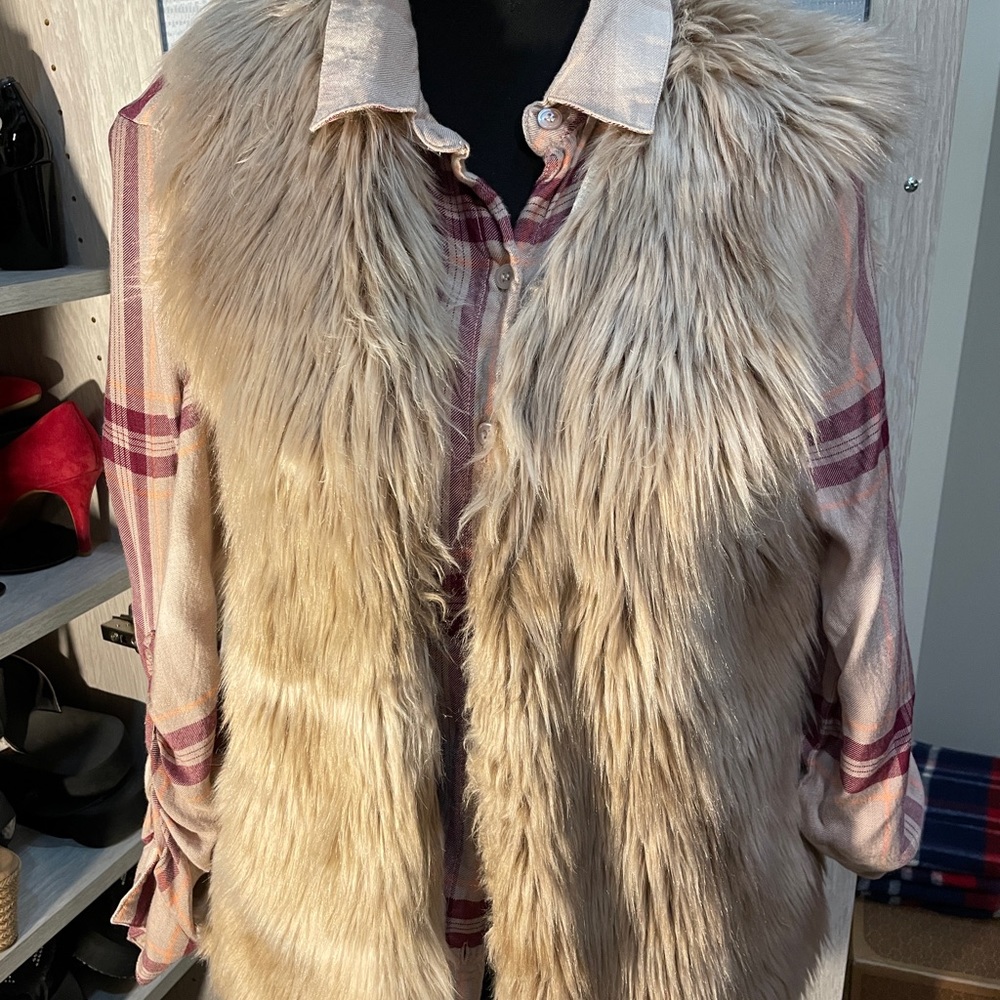 Dylan faux fur vest. NWT.